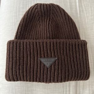 BROWN LAST BEANIE